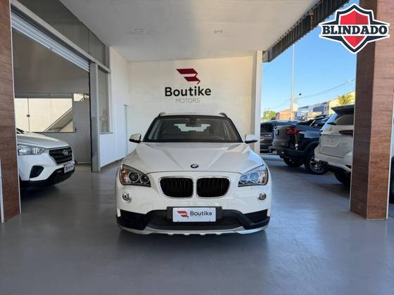 BMW X1 2.0 16V TURBO ACTIVEFLEX SDRIVE20I 4P AUTOMÁTICO BMW X1 2.0 16V TURBO ACTIVEFLEX SDRIVE20I 4P AUTOMÁTICO